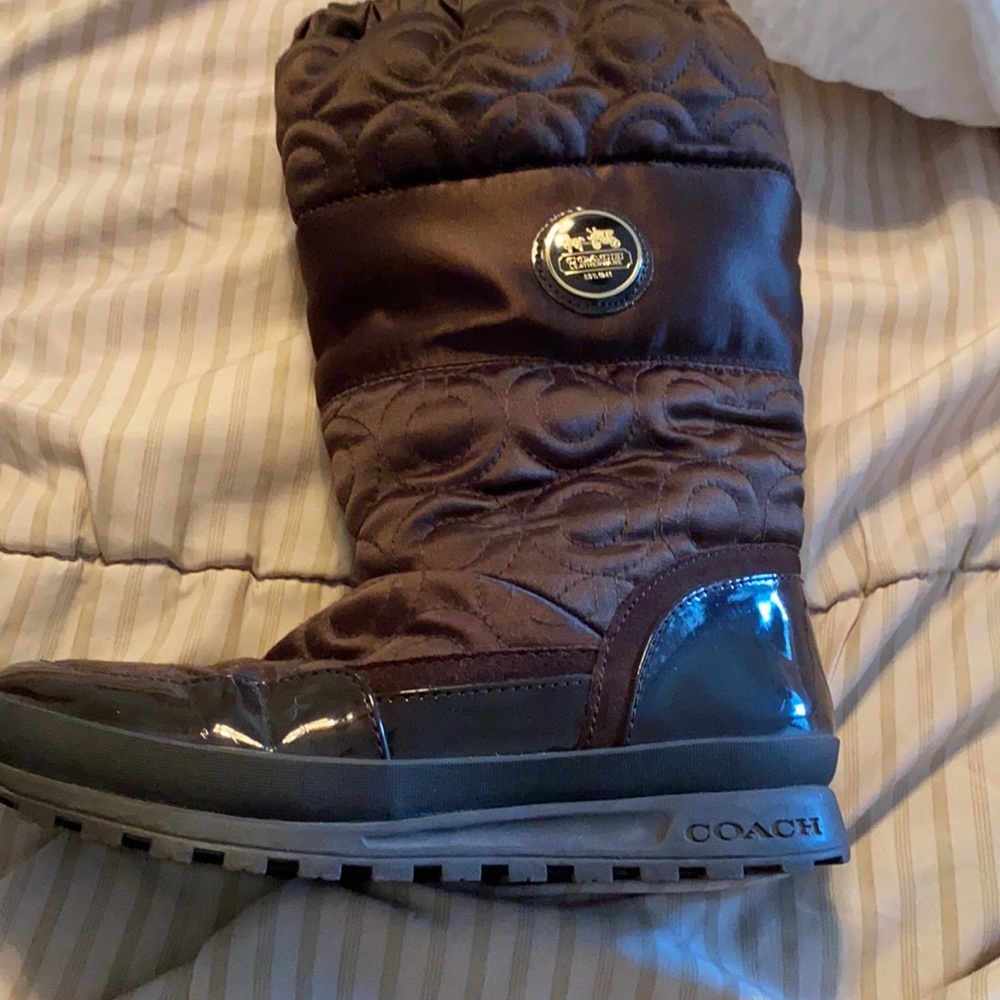Coach winter boots size (7)